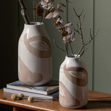 Load image into Gallery viewer, Tanya Small Ceramic Vase in White