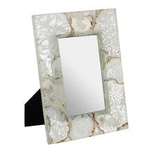 Load image into Gallery viewer, Eletta Photo Frame in White