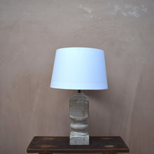 Load image into Gallery viewer, Vara Lamp Shade in White