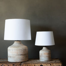 Load image into Gallery viewer, Vara Lamp Shade in White