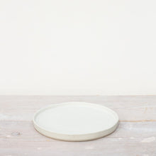 Load image into Gallery viewer, Kivi Ceramic Dinner Plate in White