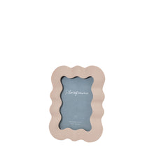 Load image into Gallery viewer, Immy Wavy Photo Frame in Clay