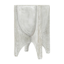 Load image into Gallery viewer, Lara Concrete Planter in Grey