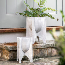 Load image into Gallery viewer, Lara Concrete Planter in Grey