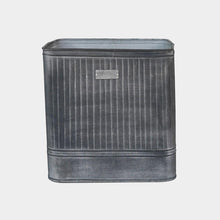 Load image into Gallery viewer, Ivyline Outdoor Hampton Square Metal Planter