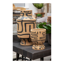 Load image into Gallery viewer, Xia Vase in Brown