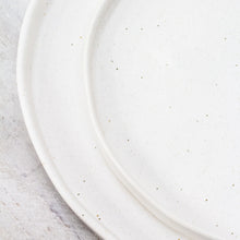 Load image into Gallery viewer, Kivi Ceramic Dinner Plate in White
