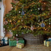 Load image into Gallery viewer, Ivyline Wicker Round Tree Skirt in Natural
