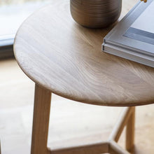 Load image into Gallery viewer, Talia Round Oak Side Table in Natural
