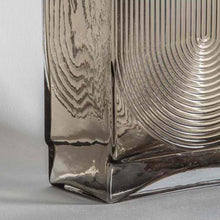 Load image into Gallery viewer, Willow Vase
