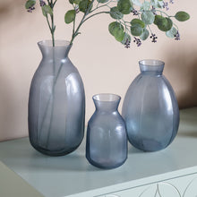 Load image into Gallery viewer, Ainsley Glass Vase in Blue
