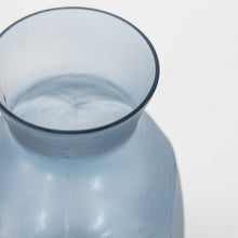 Load image into Gallery viewer, Ainsley Glass Vase in Blue
