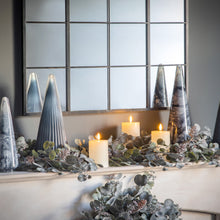 Load image into Gallery viewer, Bridie Artificial Garland in Green
