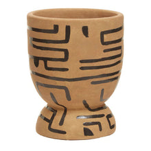 Load image into Gallery viewer, Xia Planter in Brown
