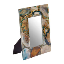 Load image into Gallery viewer, Eletta Photo Frame in Green
