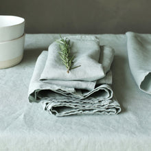 Load image into Gallery viewer, Linen Set of 4 Napkins in Sage
