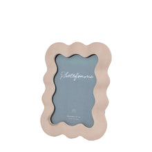 Load image into Gallery viewer, Immy Wavy Photo Frame in Clay
