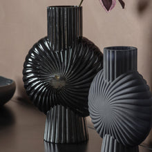 Load image into Gallery viewer, Stella Large Vase in Black
