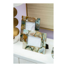Load image into Gallery viewer, Eletta Photo Frame in Green
